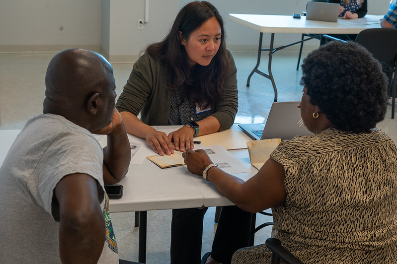 Progreso Citizenship Clinic assisting clients with application